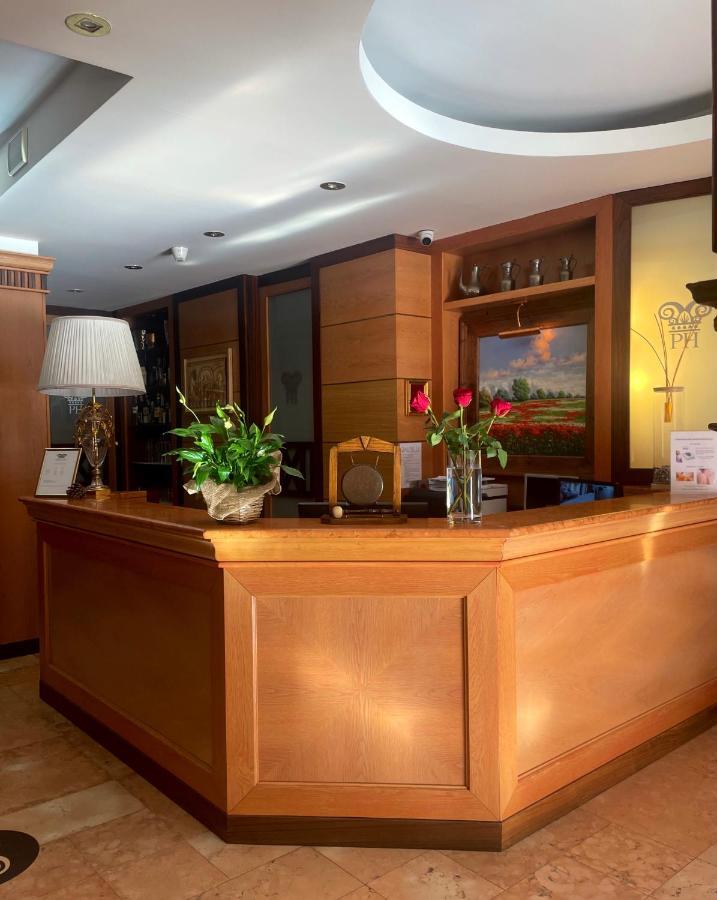 Paradise & Wellness Hotel 4*