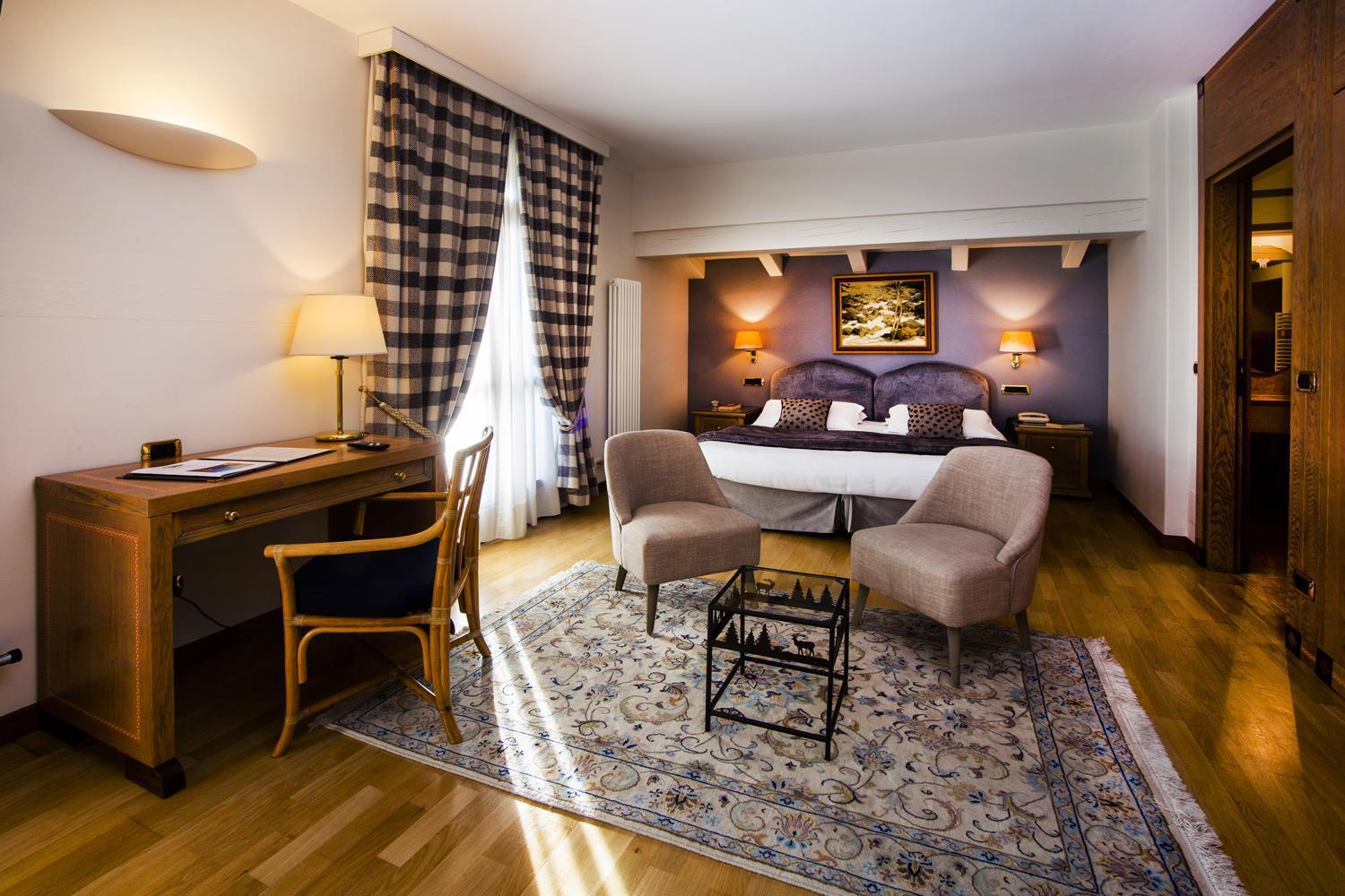 Paradise Hotel&wellness 4*