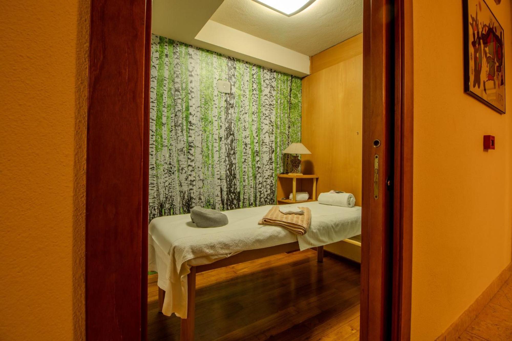Paradise Hotel&wellness 4*
