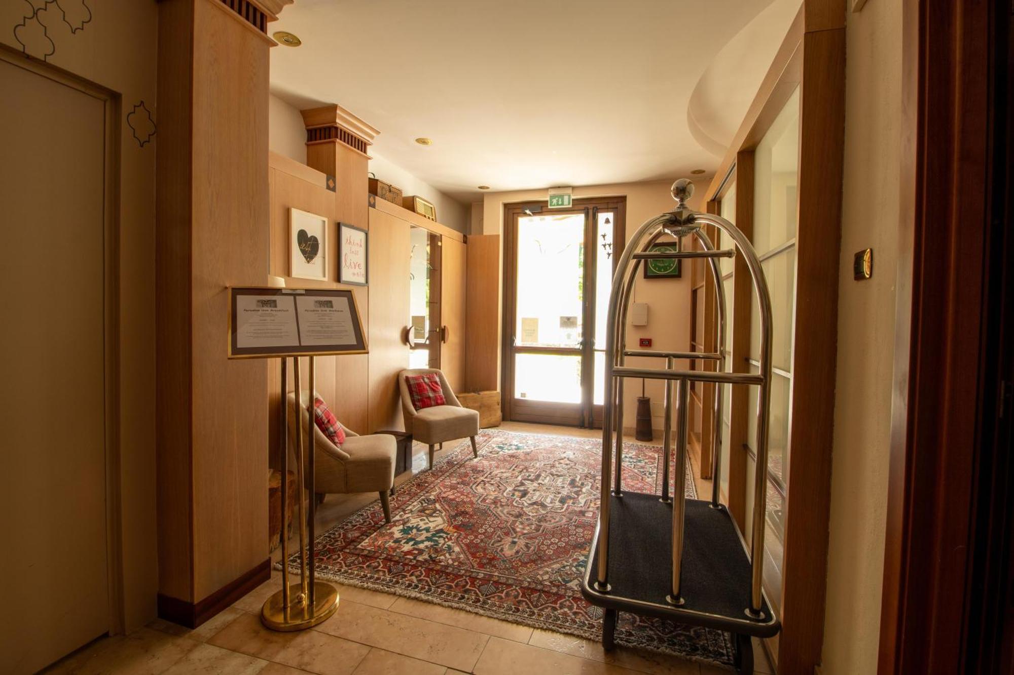 Paradise Hotel&wellness