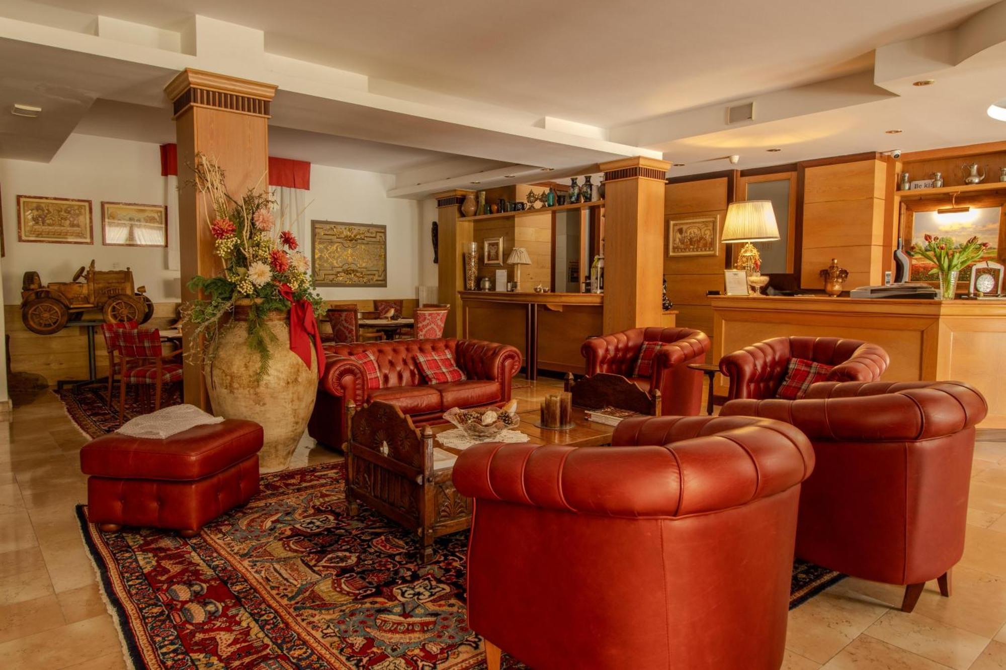 Paradise & Wellness Hotel